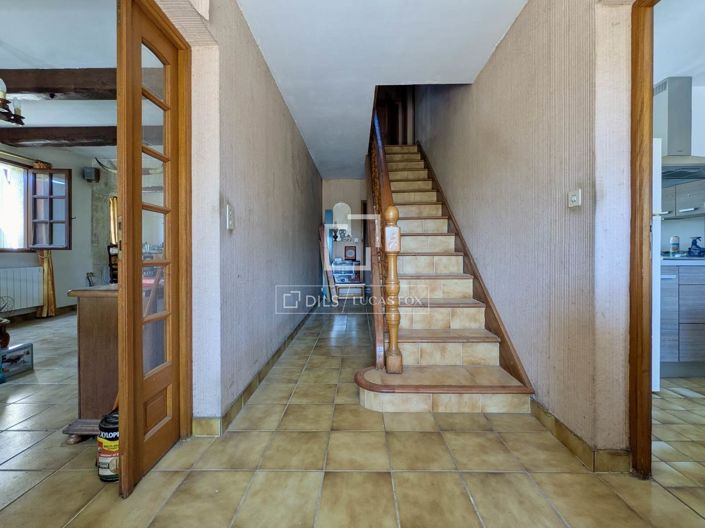 Image No.6-6 Bed House for sale