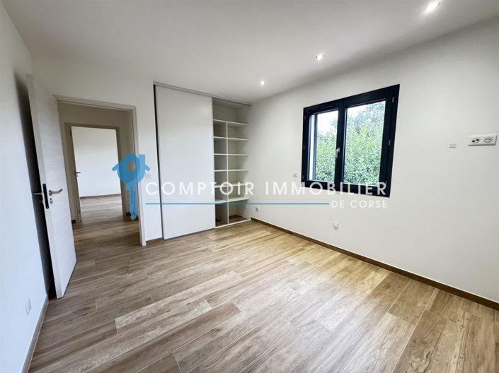 Image No.9-2 Bed House for sale