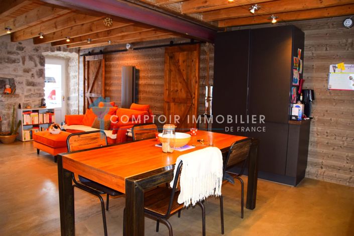 Image No.1-6 Bed House for sale