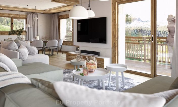 Image No.5-4 Bed House for sale