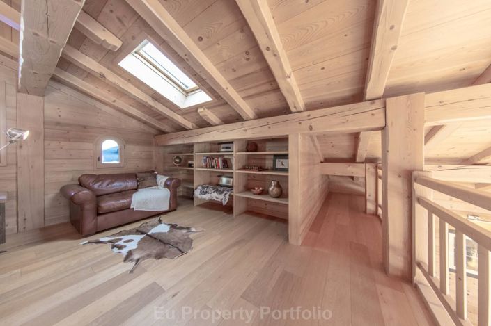 Image No.14-5 Bed House for sale