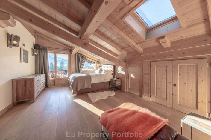 Image No.15-5 Bed House for sale