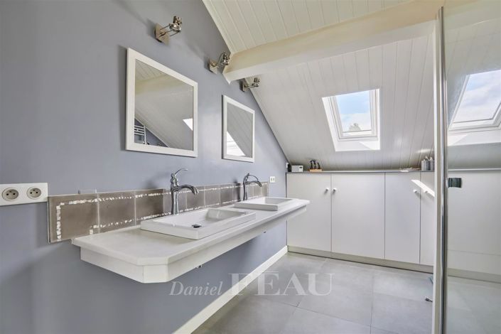 Image No.12-Maison de 6 chambres à vendre à Issy-les-Moulineaux