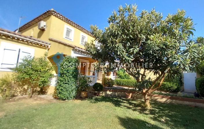 Image No.1-4 Bed House for sale