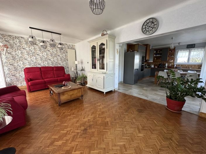 Image No.4-3 Bed House for sale