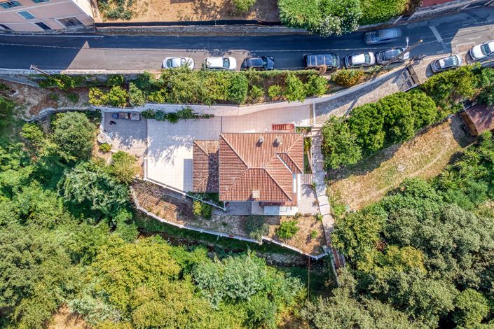 Image No.20-4 Bed House for sale