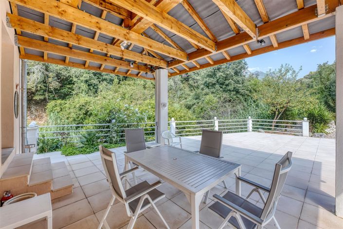 Image No.30-4 Bed House for sale