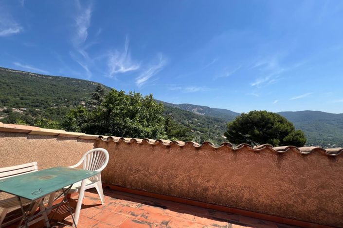 Image No.11-2 Bed House for sale