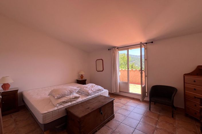 Image No.6-2 Bed House for sale