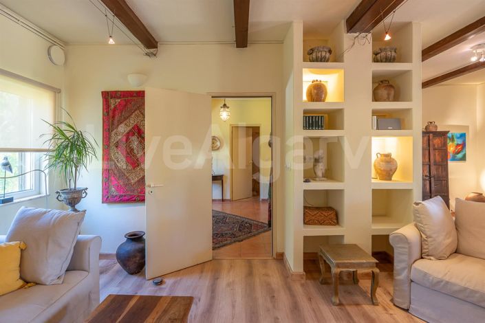 Image No.17-4 Bed House for sale