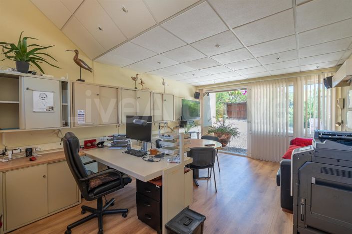 Image No.42-4 Bed House for sale