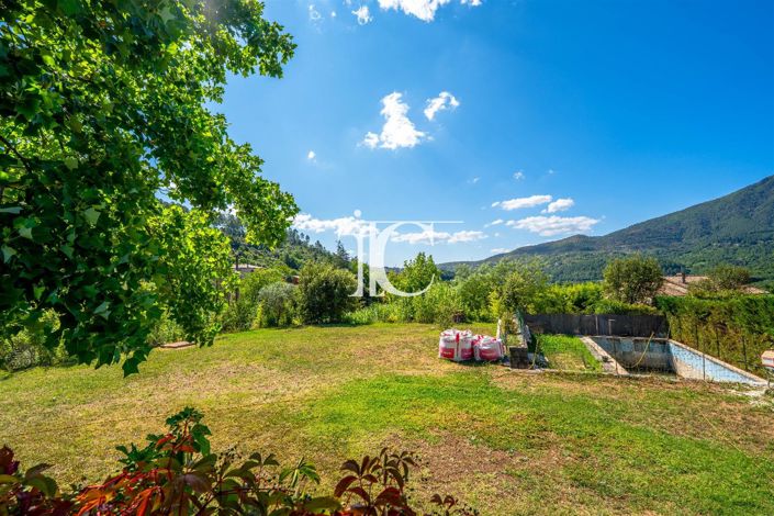 Image No.30-3 Bed House for sale