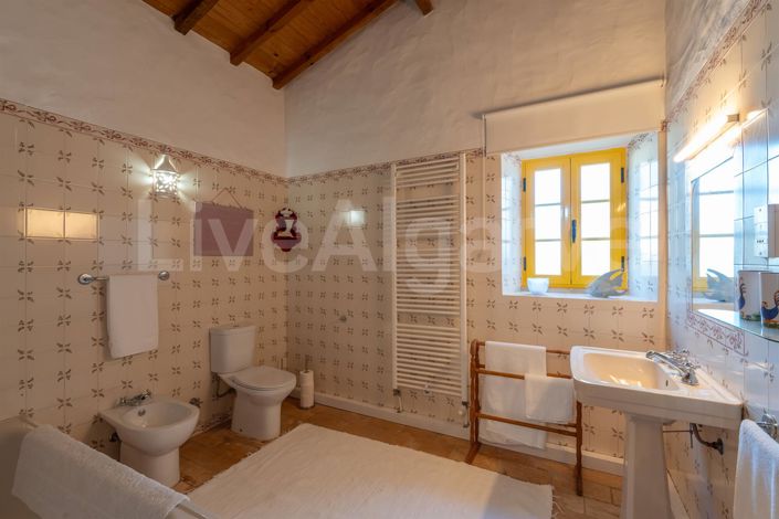 Image No.39-3 Bed House for sale