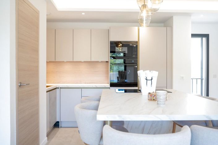 Image No.7-Appartement de 2 chambres à vendre à Saint-Tropez