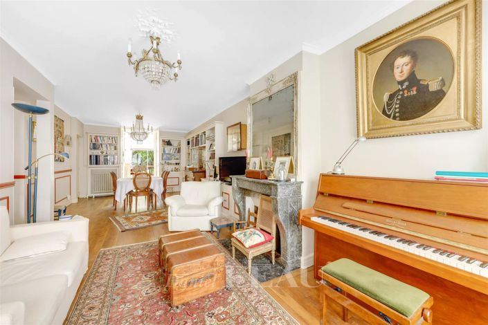 Image No.2-Maison de 6 chambres à vendre à Versailles