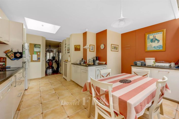 Image No.3-Maison de 6 chambres à vendre à Versailles