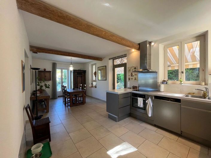 Image No.10-4 Bed House for sale