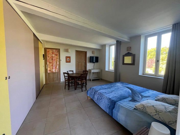 Image No.18-4 Bed House for sale