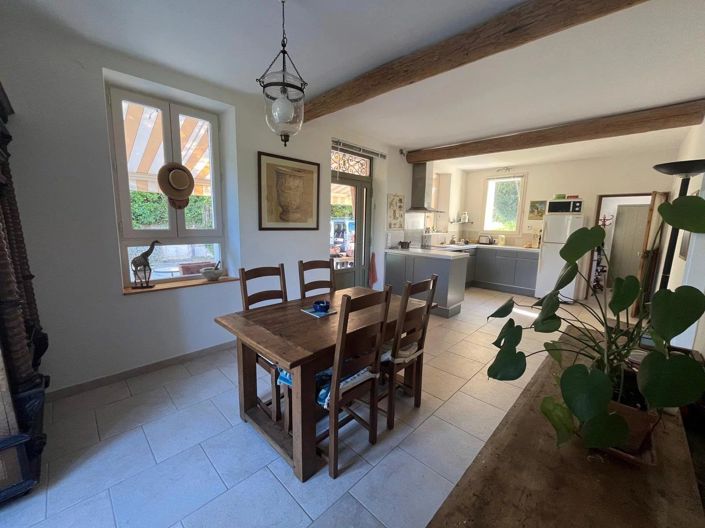 Image No.8-4 Bed House for sale