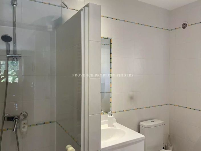 Image No.15-3 Bed House for sale