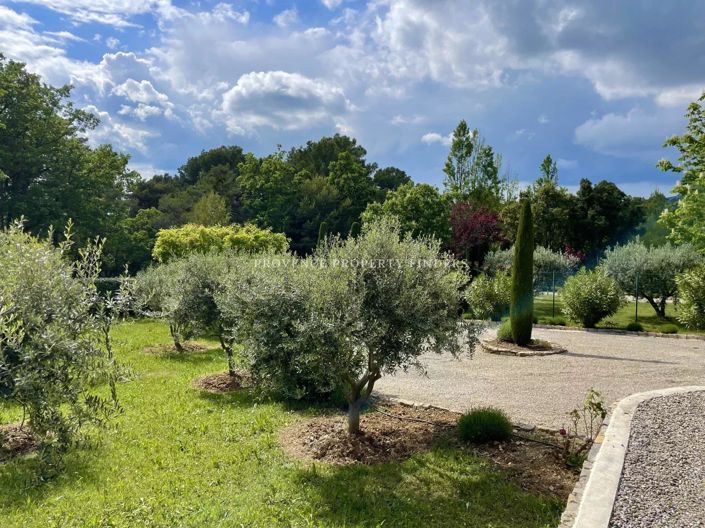 Image No.21-3 Bed House for sale