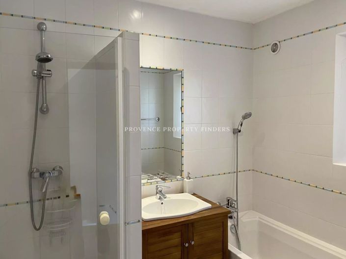 Image No.24-3 Bed House for sale