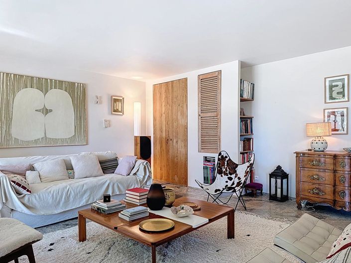 Image No.18-5 Bed House for sale