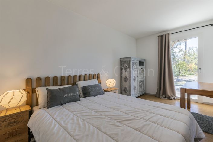 Image No.23-6 Bed House for sale