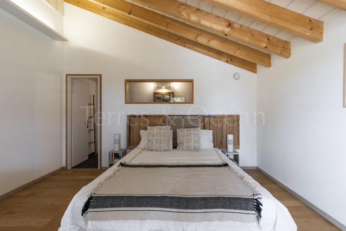 Image No.26-6 Bed House for sale