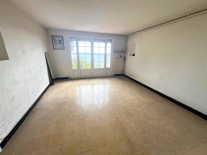 Image No.7-2 Bed House for sale