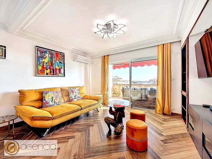 Image No.3-Appartement de 2 chambres à vendre à Cannes