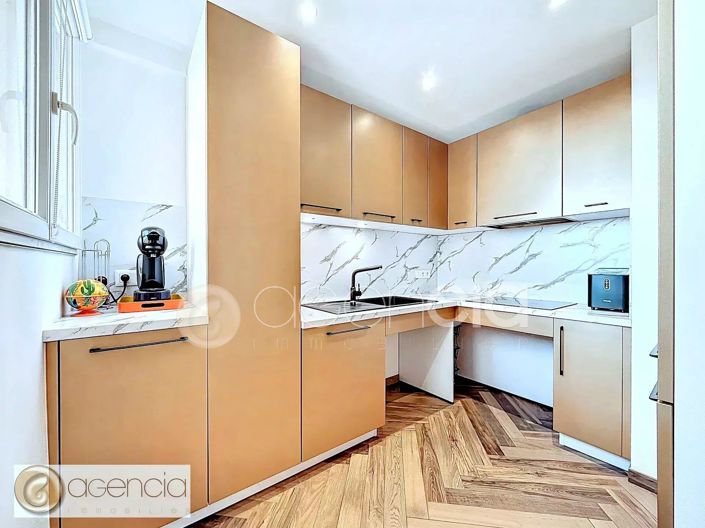 Image No.9-Appartement de 2 chambres à vendre à Cannes