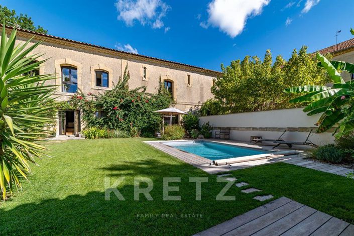 Image No.1-4 Bed House for sale