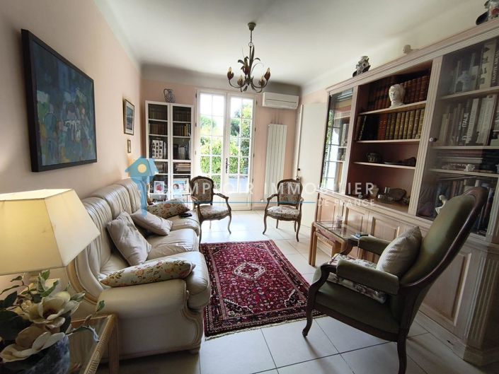 Image No.3-4 Bed House for sale