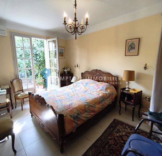 Image No.8-4 Bed House for sale