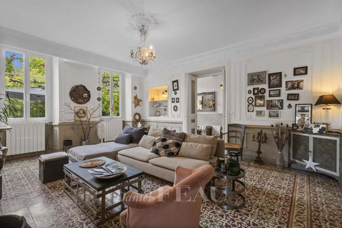 Image No.10-6 Bed House for sale