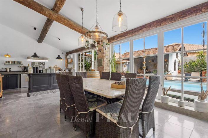 Image No.12-6 Bed House for sale