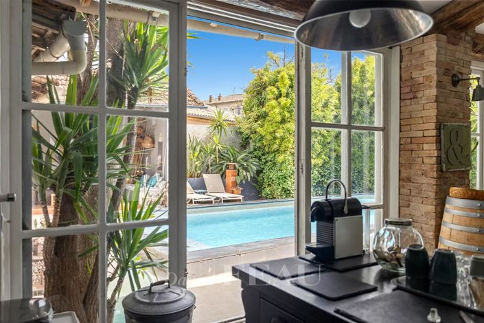 Image No.6-6 Bed House for sale