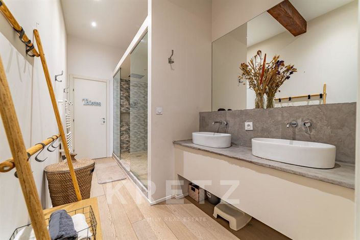 Image No.12-4 Bed House for sale