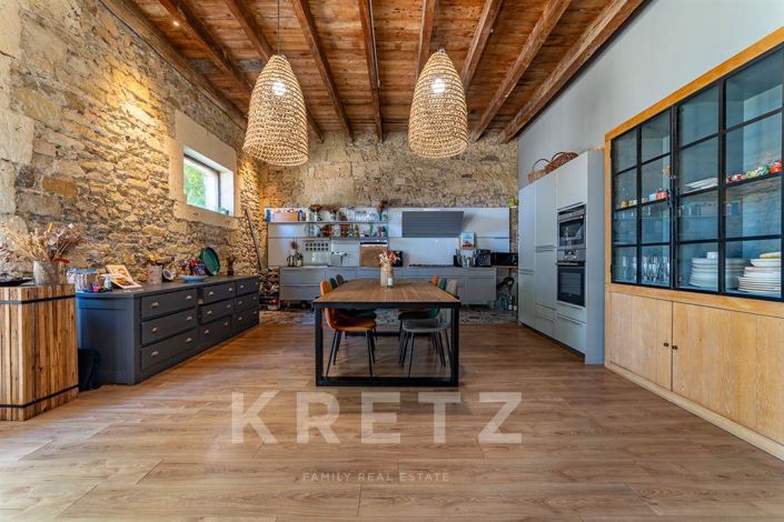 Image No.7-4 Bed House for sale