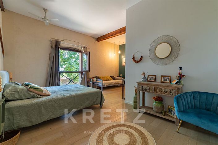 Image No.9-4 Bed House for sale