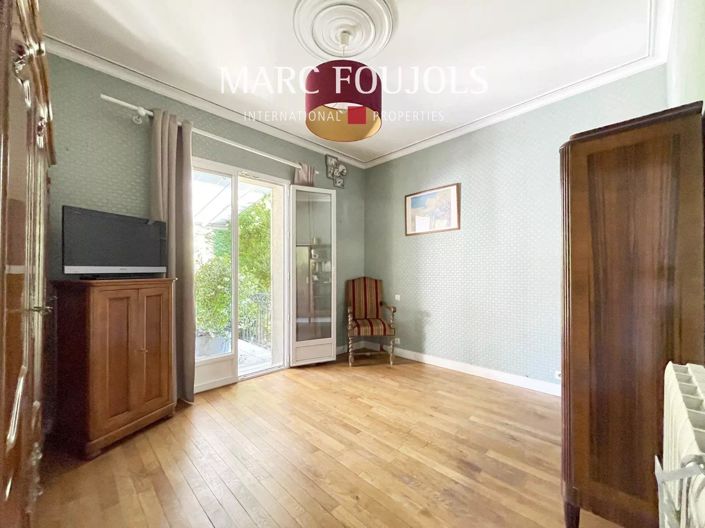 Image No.10-7 Bed House for sale