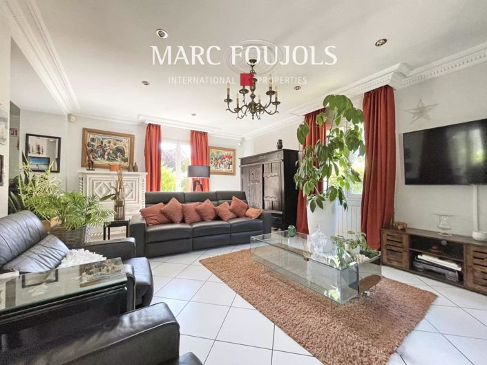 Image No.5-7 Bed House for sale