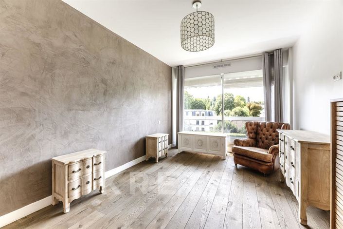 Image No.11-3 Bed Apartment for sale