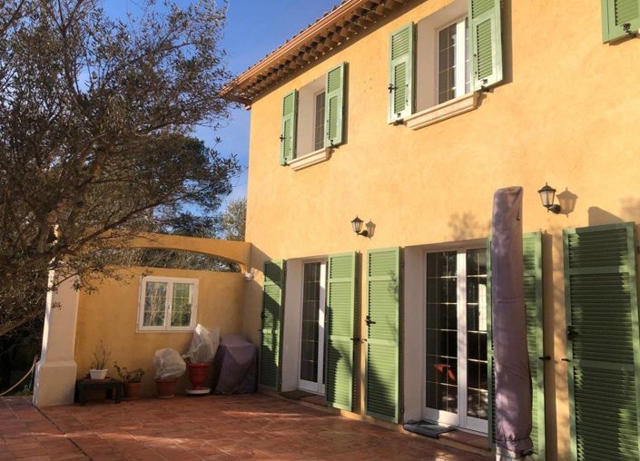 Image No.14-6 Bed House for sale