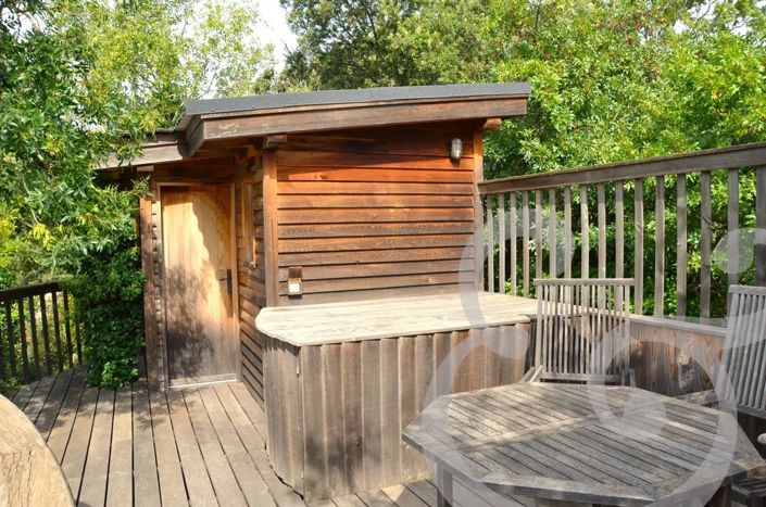 Image No.17-8 Bed House for sale