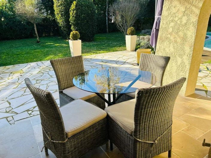 Image No.9-3 Bed House for sale