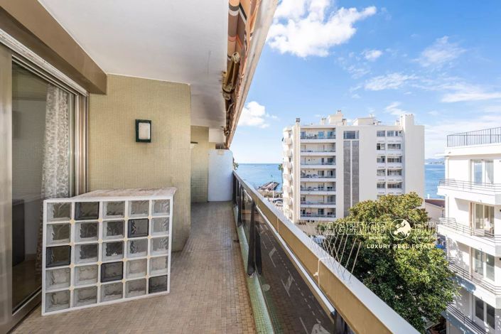 Image No.3-Appartement de 2 chambres à vendre à Juan-les-Pins