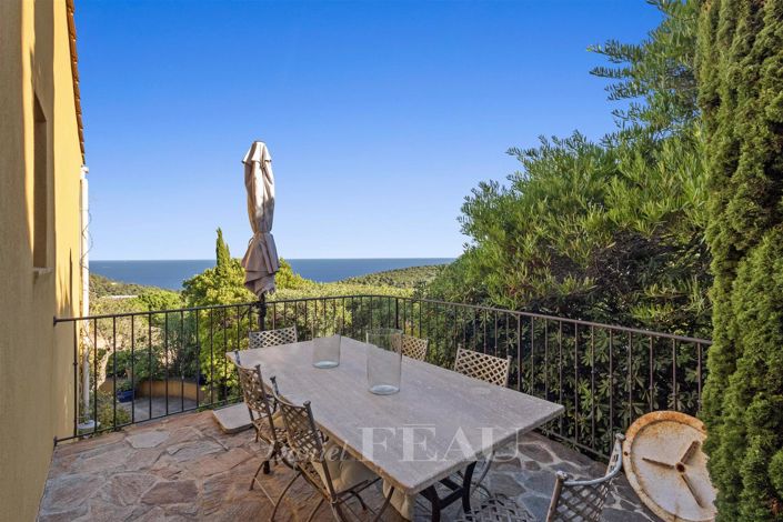 Image No.18-5 Bed House for sale