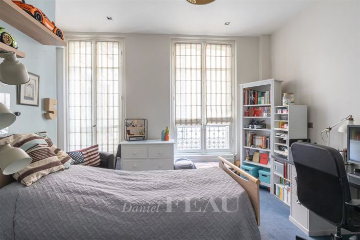 Image No.17-4 Bed Apartment for sale